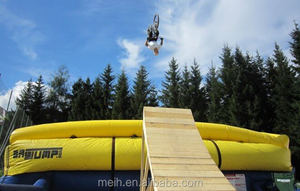 Heißer Verkauf: Kommerzielles <span class=keywords><strong>BMX</strong></span>-Sicherheits-Luftkissen für Sprünge und Skifahren – CE-zertifiziertes PVC-Material, einfacher Aufbau, 1 Jahr Garantie, individuell anpassbar - Product Image 5