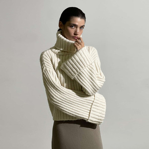 Pull côtelé à col roulé pour femme, coupe courte et ample, tricot chaud, automne hiver 2026 - Product Image 2