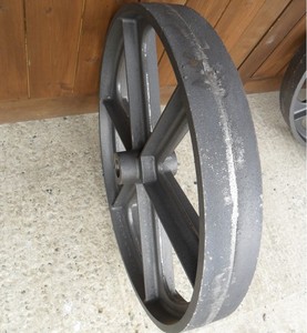 Ruedas de hierro fundido de 6 radios, personalizadas, de 24/32/40 pulgadas, de alta resistencia y duraderas, para reemplazos de casas de pastores vintage y graneros. - Product Image 2