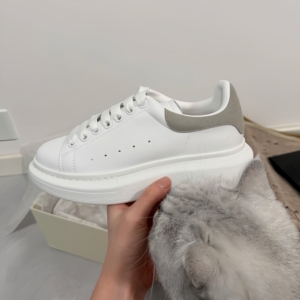 <span class=keywords><strong>Scarpe</strong></span> da Ginnastica <span class=keywords><strong>Classiche</strong></span> Bianche da <span class=keywords><strong>Uomo</strong></span> in Vera Pelle, <span class=keywords><strong>Scarpe</strong></span> <span class=keywords><strong>Sportive</strong></span> Unisex da Esterno, <span class=keywords><strong>Scarpe</strong></span> da <span class=keywords><strong>Uomo</strong></span> con Rialzo Interno, <span class=keywords><strong>Scarpe</strong></span> da <span class=keywords><strong>Uomo</strong></span> di Design alla Moda - Product Image 6