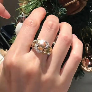 Anello da Cocktail da Donna T0195 con Citrino Naturale, Montatura Rotonda a Pavé, Anelli di Fidanzamento alla Moda - Product Image 3