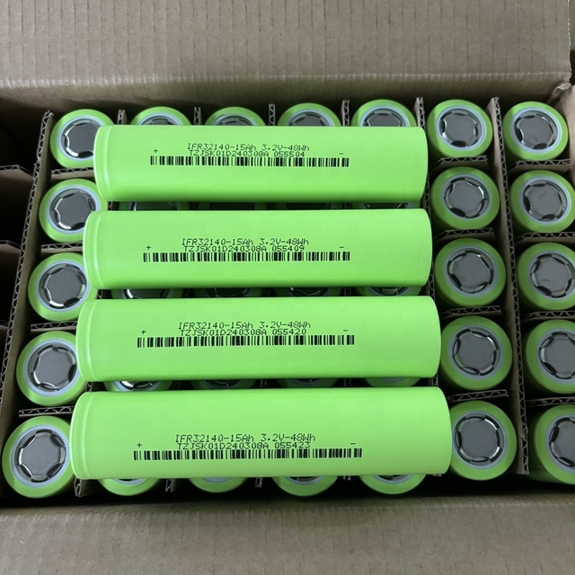 IFR Rechargeable Lithium Ion Sodium Battery 33140 32135 32140 Lifepo4 Cells 3.2v 15ah Electric Scooter E-bike Battery 15000mah