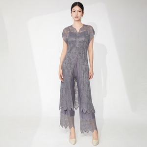 2025 été mode deux pièces ensemble pour femmes dernière conception dentelle creux Blouse hauts avec pantalon droit plissé tenues - Product Image 4