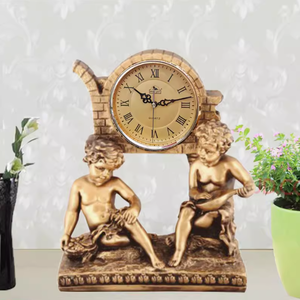Horloge de table/étagère silencieuse à pendule oscillant, style européen, en bronze et résine, motif « Jeune Fille aux Fleurs », mouvement à quartz - Product Image 1
