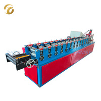 Machine de formage à froid pour acier galvanisé, équipement automatique de poinçonnage de trous pour la fabrication de portes de garage résidentielles et de portes de garage à enroulement.