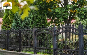 High Quality Outdoor Wrought Iron Fence And <strong>Gate</strong> Ornamental Steel Fence Popular Design Custom Aluminum Fence And <strong>Gate</strong> - Product Image 5