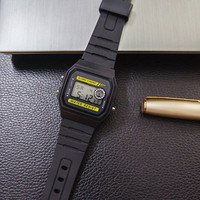 Jam Tangan Elektronik Vintage Kotak Keren Laris Manis, Multifungsi Digital untuk Pria, Jam Olahraga dengan Alarm, Mesin Jepang