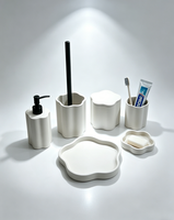 Ensemble d'accessoires de salle de bain 6 pièces à motif floral : Distributeur de savon, Porte-brosse WC, Gobelet, Pot à cotons-tiges, Plateau et Porte-savon