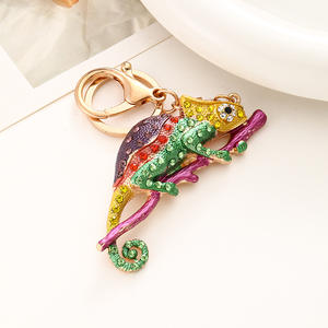 Lüks mikro açacağı kübik kristal <span class=keywords><strong>Gecko</strong></span> anahtarlık okul çantası için renkli hayvan kertenkele kolye anahtarlık - Product Image 6