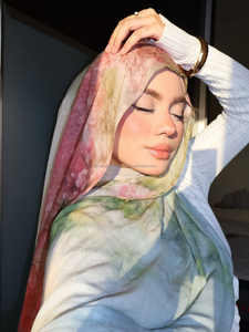 अच्छी डिजिटल प्रिंटेड मोडल हिजाब का प्रीमियम 100% प्रतिशत मोडल कपड़े, महिलाओं के कपड़े - Product Image 2