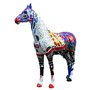 Op Maat Gemaakte Paardendecoratie Buiten Sculptuur Binnenplaats Landschap Grote Glasvezel Versterkte Plastic Sculptuur Hars Ambachten