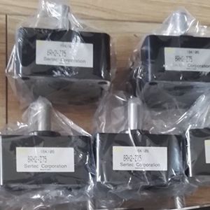 Caja de Cambios Sertec Corporation BRH2-Z75, Relación de Reducción 100, Instalación Horizontal, Potencia Nominal 220, Velocidad de Entrada 1500 - Product Image 1