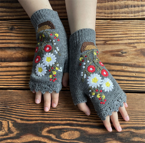 S9528 femmes fait à la main gris tricoté automne hiver gants chauffants rétro Crochet Floral acrylique gants mitaines pour temps froid - Product Image 3