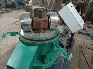 Haute productivité automatique Portable petite machine à granulés <span class=keywords><strong>de</strong></span> bois d'olivier granulateur <span class=keywords><strong>de</strong></span> sciure moule plat Machine <span class=keywords><strong>de</strong></span> production <span class=keywords><strong>de</strong></span> boules <span class=keywords><strong>de</strong></span> bois - Product Image 6