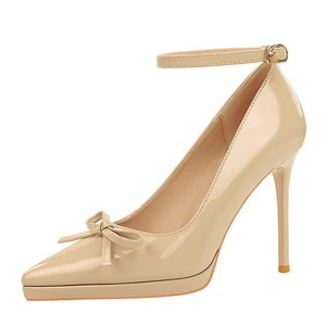 8366-H150 Scarpe da Donna Stile Europeo e Americano con Tacco Ultra Alto e Plateau, Impermeabili, in Vernice con Fiocco - Product Image 2