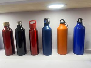 Tasses à café de voyage populaires OEM avec couvercles, différentes tailles et couleurs, bouteilles en aluminium, récipients thermiques pour boissons chaudes - Product Image 3