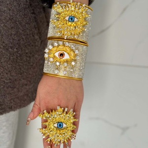 Bracelets de luxe en or plaqué 18 carats avec incrustations de gros yeux maléfiques exagérés et zircon complet, bijoux de luxe pour femmes - Product Image 6