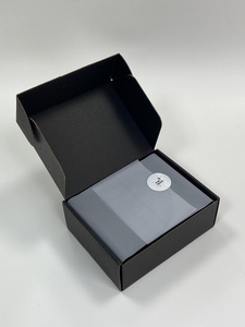 Biểu Tượng Tùy Chỉnh Miễn Phí Thiết Kế Bao Bì Màu Đen Mạnh Mẽ Giấy Bưu Phẩm Hộp Tùy Chỉnh Vận Chuyển Hộp Với Bọt Chèn - Product Image 2