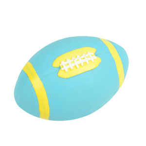 Vente directe d'usine de nouveaux jouets en latex en forme de ballon de rugby, jouet interactif pour chien en forme de petit ballon de rugby aux couleurs de dessins animés et avec son. - Product Image 3