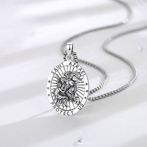 Collar con colgante de energía de moda Saint <span class=keywords><strong>Azrael</strong></span> sin deslustre de resina cristiana de fe religiosa de joyería fina de Plata de Ley 925 para hombre - Product Image 4