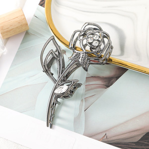 Femme Grand Métal Rose Floral Feuille <span class=keywords><strong>Cheveux</strong></span> Griffe <span class=keywords><strong>Crabe</strong></span> Dames Barrettes Pinces à <span class=keywords><strong>Cheveux</strong></span> Filles Épingles à <span class=keywords><strong>Cheveux</strong></span> Accessoires Cadeaux - Product Image 5