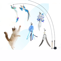 L'usine peut personnaliser le stock de jouets pour animaux de compagnie Simulation interactive en forme d'oiseau Plume Teasing Cat Sticks.