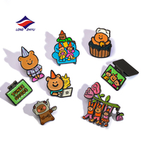 Longzhiyu, fabricant chinois de badges depuis 20 ans, badges en émail personnalisés, badges en métal, artisanat, badges d'anime, émail dur et doux