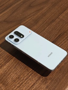 สมาร์ทโฟน HONOR Win Turbo หน้าจอ AMOLED 6.79 นิ้ว 120Hz ชิปประมวลผล Dimensity 8500 Elite กล้อง 50MP แบตเตอรี่ 10000mAh รองรับชาร์จไว 80W 5G สมาร์ทโฟนสำหรับเล่นเกม - Product Image 4