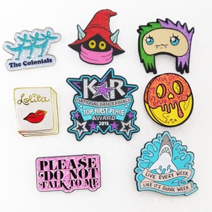 Fabricante de insignias: Pin de solapa de esmalte blando y duro para traje, broche de ropa de moda, pin para sombrero, insignia metálica con logotipo personalizado profesional, venta al por mayor - Product Image 3