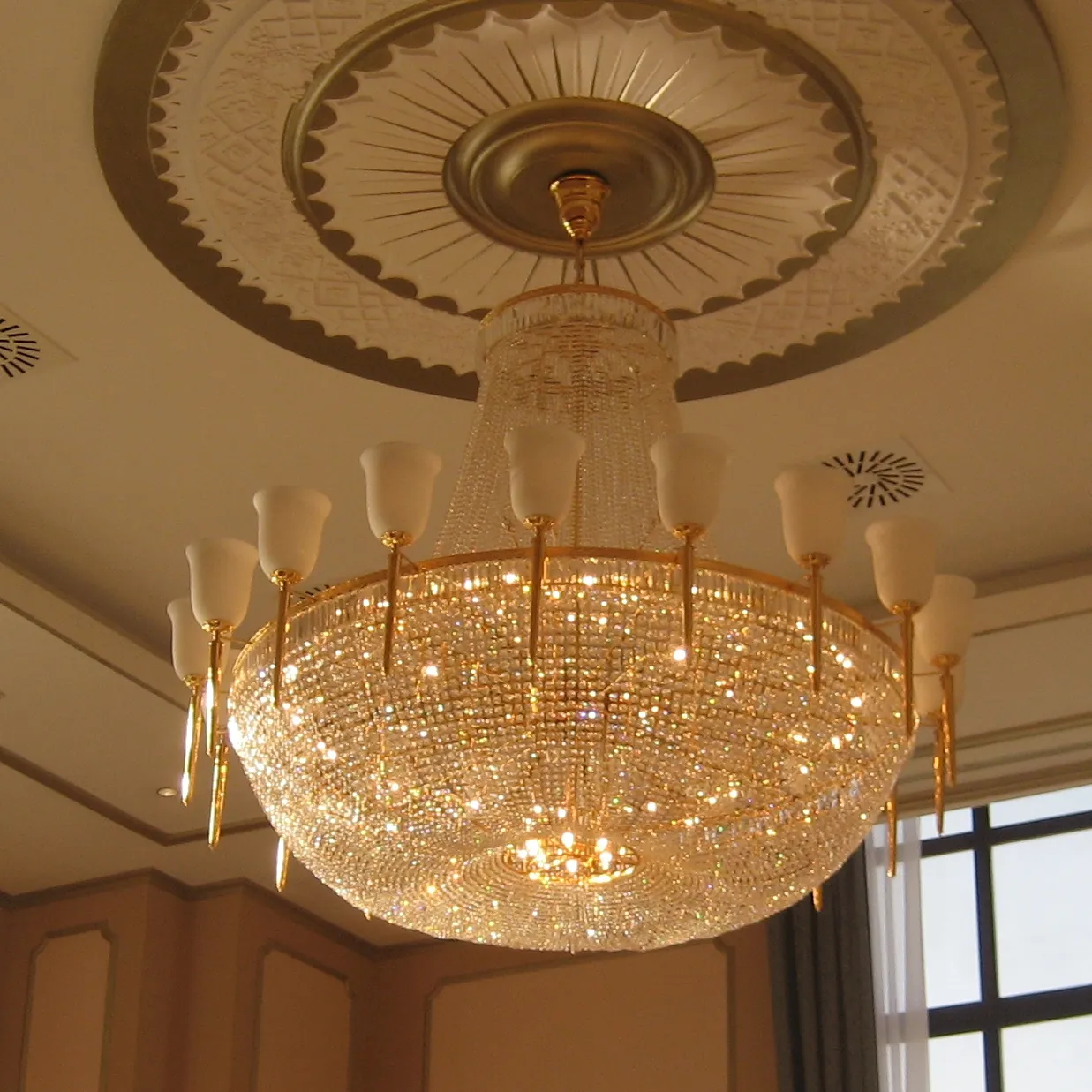 Brand New Rhinestone Chandelier With High Quality