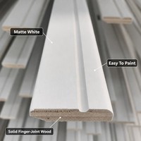 Plinthe en bois massif à jointures collées, peinte en blanc, moulure décorative sur mesure pour la décoration murale et de sol