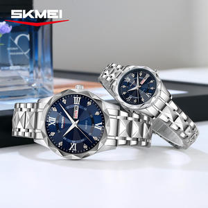 Montre de <span class=keywords><strong>couple</strong></span> de luxe SKMEI 9369-9370 à trois aiguilles avec cadran en diamant, or et argent, montre-bracelet haut de gamme en acier inoxydable - Product Image 4