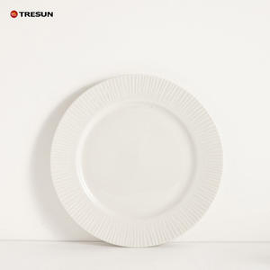 Service de vaisselle en porcelaine blanche gaufrée moderne et minimaliste Ensemble de vaisselle pour micro-ondes lavable au lave-vaisselle pour usage quotidien - Product Image 6