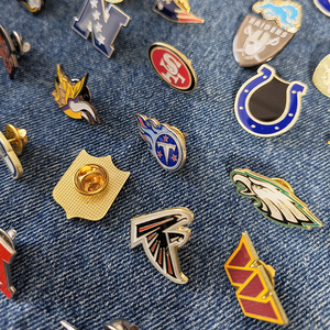 Football-Liga-Abzeichen Brosche N FL Miami Dolphins Arizona Cardinals Seattle Galvanisierter Epoxy-Pin - Product Image 4