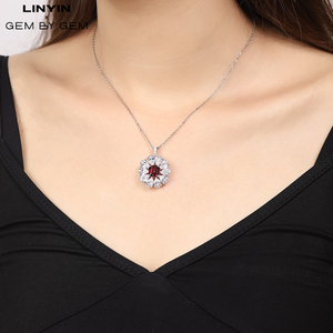 Sang Trọng 18K Vàng Trắng Ngọc Lục Bảo Cắt Tự Nhiên Chim Bồ Câu Máu Đỏ <span class=keywords><strong>Ruby</strong></span> Mặt Dây Chuyền Vòng Cổ Gia Đám Cưới Kim Cương Đồ Trang Sức - Product Image 1