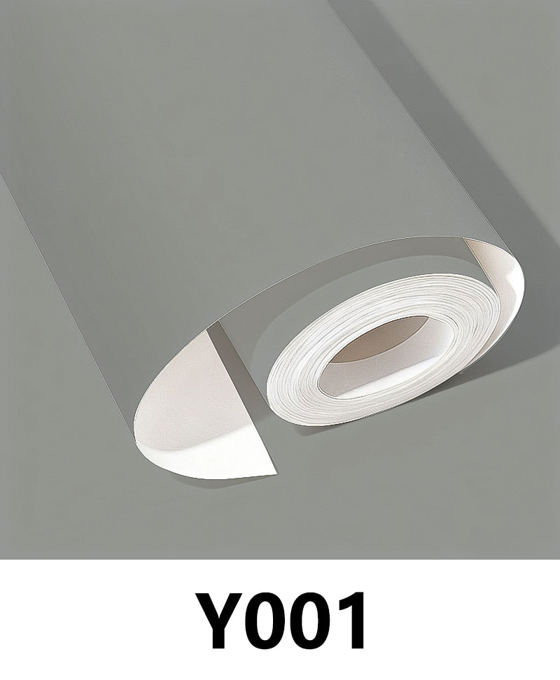 Y001