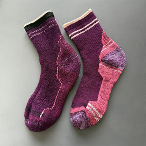 Chaussettes de sport pour femmes en laine mérinos à 80%, épaisses, en molleton, chaudes, tricotées, pour la randonnée, le ski, l'alpinisme - Product Image 3