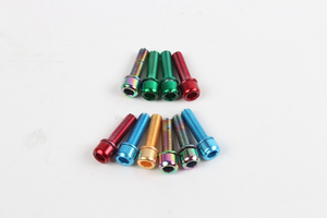 Conjunto de 6 Parafusos para Guidão de Bicicleta MTB, Parafusos de Aço Inoxidável Coloridos Revestidos de Titânio M5*18MM - Product Image 4