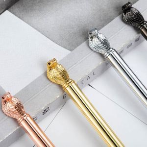 Stylo bille publicitaire personnalisé avec logo, motif serpent, jaune, pointe de 1,0 mm, corps en plastique fantaisie avec tête de stylo en forme d'animal de dessin animé - Product Image 3