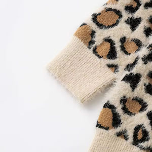 Abrigo de Bebé de Color Sólido en Oferta, con Capucha Adorable, Ideal para el Invierno, Abrigo Cálido y Suave al Tacto para Bebés, Ropa para Exteriores - Product Image 5