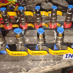 Collecteur d'eau Dubey International - Garantie de 2 ans, sans rouille ni corrosion, longue durée de vie, 3 kg, 300x170x140 mm - Product Image 1