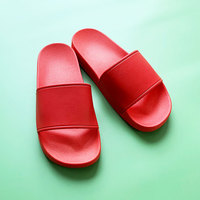 Tendance mode 2024, pantoufles d'intérieur en PVC, grandes tailles 36-48, pantoufles pour femmes, vente en gros à bas prix, été, printemps, pantoufles pour hommes
