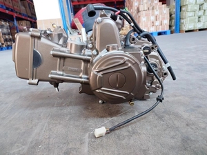 Động cơ Loncin công nghệ giảm tiếng ồn đặc biệt TT130 4 thì làm mát bằng nước 2 van nằm ngang khởi động điện và đạp chân 4 số - Product Image 6