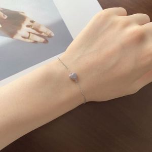 Bracelet cœur mignon et délicat en argent sterling 925 hypoallergénique plaqué or 18 carats avec zircone cubique 5A pour femmes, Dylam - Product Image 6