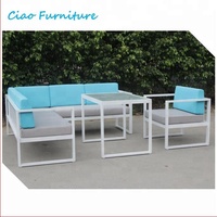 Ensemble de meubles de jardin d'extérieur confortables et durables, canapé d'angle en aluminium imperméable en forme de L pour hôtel et restaurant