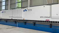 Presse plieuse CNC fiable, entièrement automatique, synchronisée, haute précision, 250T-14000mm, avec liaison double machine pour des plages de pliage cohérentes