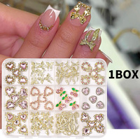 Décorations d'ongles de luxe en alliage avec strass, cadre métallique, cristaux carrés et ronds pour salon et DIY