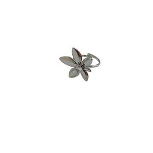Fashion <b>Rings</b> 316L Stainless Steel PVD Gold Plating Flower Design <b>Adjustable</b> <b>Size</b> Women's Jewelry - Product Image 1