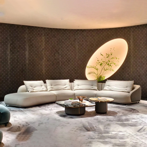 Divano Sezionale Curvo Modulare in Pelle Pieno Fiore di Lusso, Design Morbido e Arrotondato, Moderno Divano Angolare Grande per Soggiorno di Villa - Product Image 1