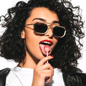 แว่นกันแดดทรงเหลี่ยมดีไซน์ใหม่ แฟชั่นพังก์ฮิปฮอปสำหรับผู้ชายและผู้หญิง - Product Image 3